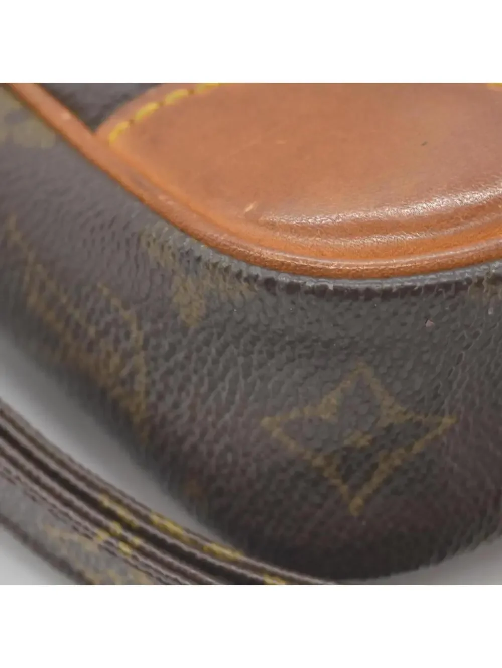 Louis Vuitton exterior corner